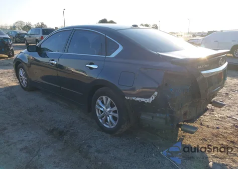 2015 Nissan Altima 2.5 S z USA, uszkodzony, nr VIN 1N4AL3AP8FC113166